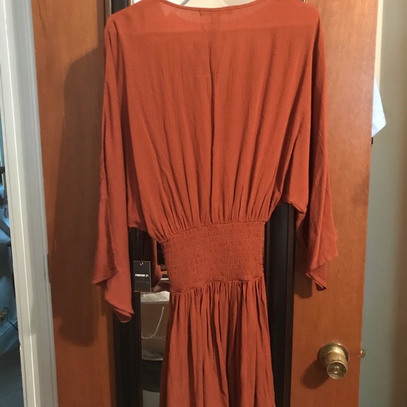Forever 21 dress. NWT - Picture 4 of 4